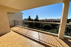 APPARTEMENT T3 AVEC VUE DEGAGEE A VENCE