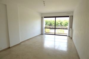 APPARTEMENT T2 A VENCE