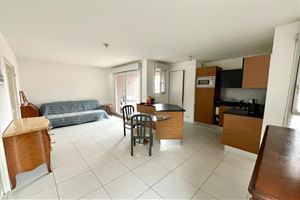 APPARTEMENT T2 A VENCE