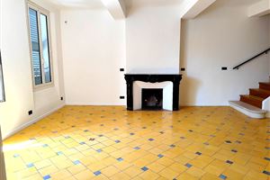 Rare à Draguignan : Appartement T6 en Duplex avec Jardin Privatif au Cœur du Centre-Ville