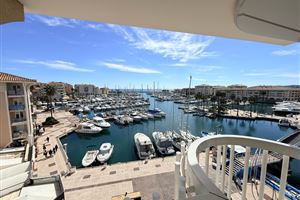 VUE EXCEPTIONNELLE POUR CET APPARTEMENT 3 PIECES EN DERNIER ETAGE