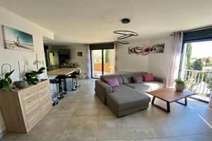 APPARTEMENT T3 AVEC VUE A VENCE