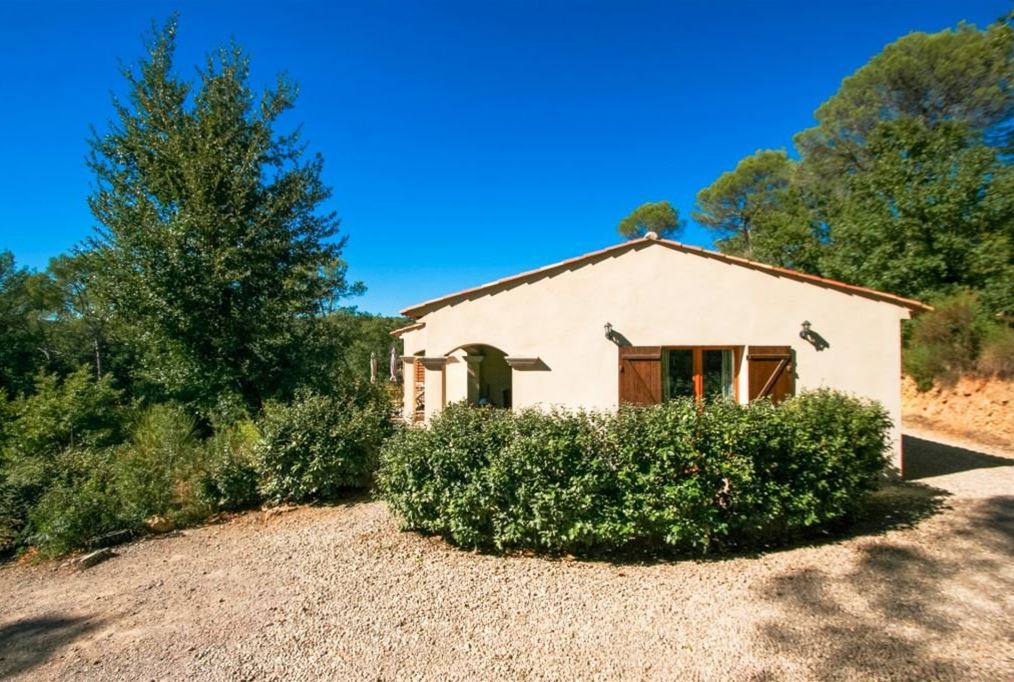 A vendre Var, MAISON DE CARACTÈRE AVEC JOLIE VUE AU CALME